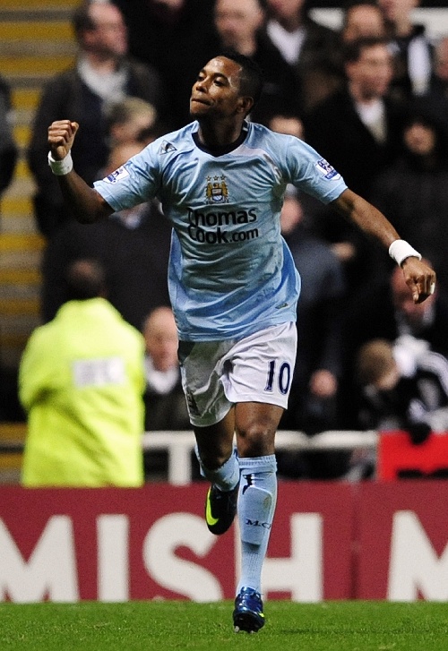 宣示主权？图片报：慕尼黑1860球迷跑去拜仁训练场附近涂鸦