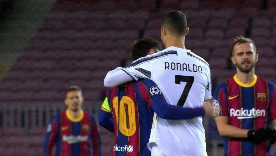 B席：上赛季的表现并不如愿，新赛季我们想提升自己争夺奖杯