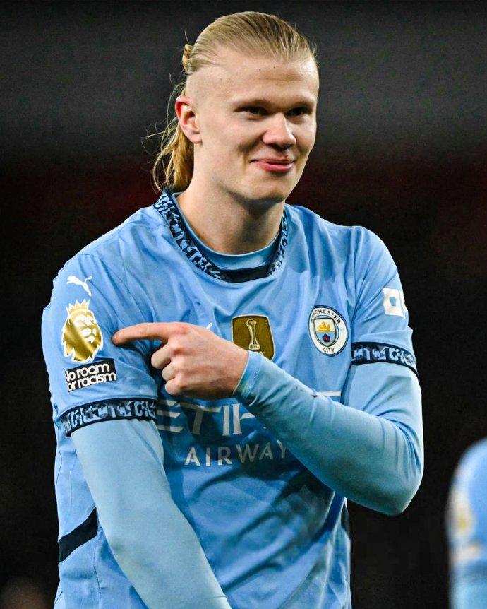 球星突破防守送出关键助攻