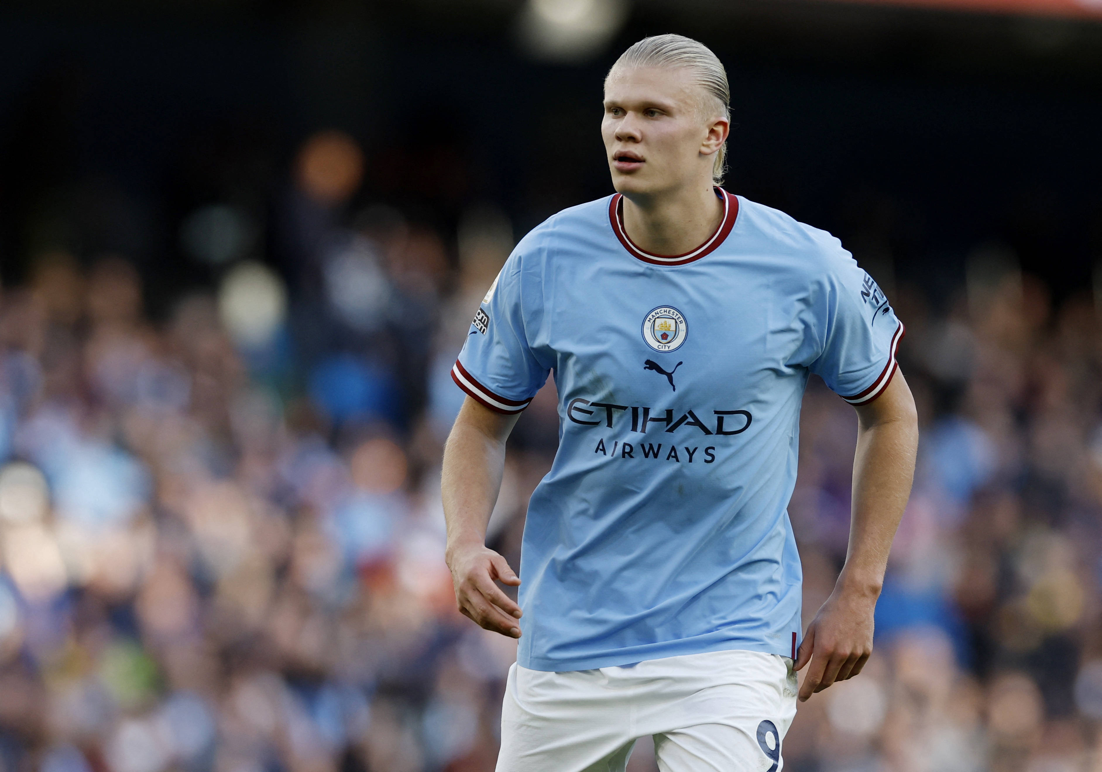 意甲半场：切蒂拉失空门，都灵点球被吹，暂0-0萨索洛（意甲半场战报：切蒂拉空门失机，都灵点球遭取消，都灵暂0-0萨索洛）