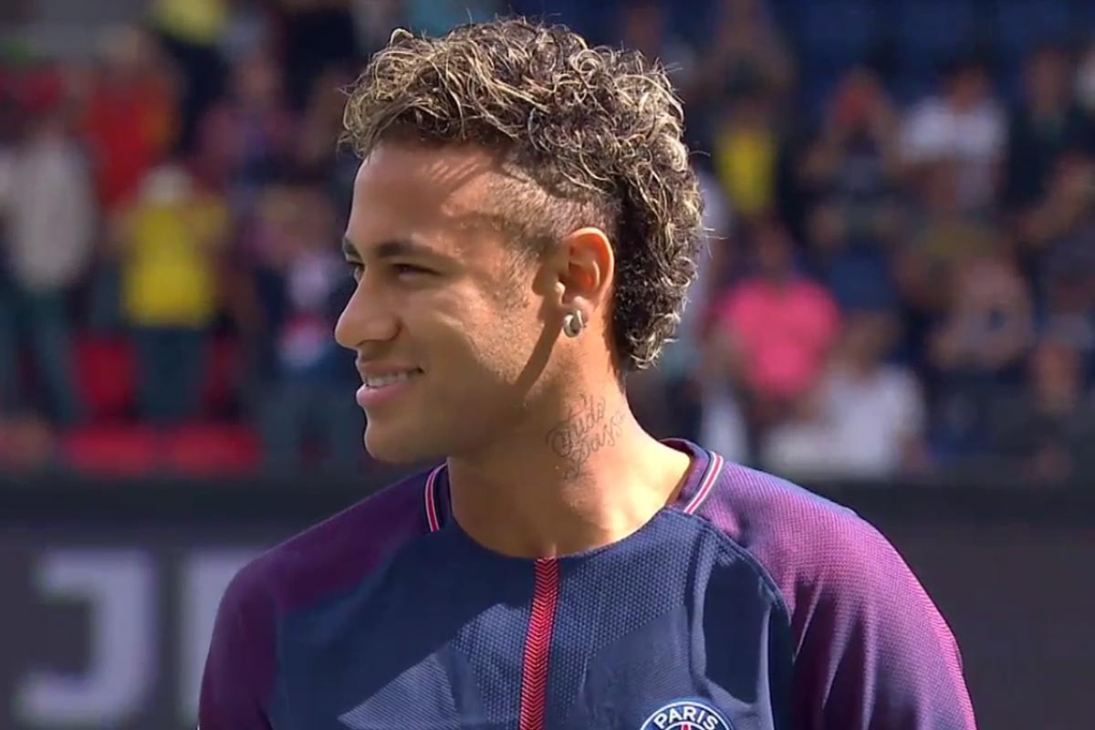 上汽旗下新能源品牌智己汽车赞助中国香港队，赞助费超100万